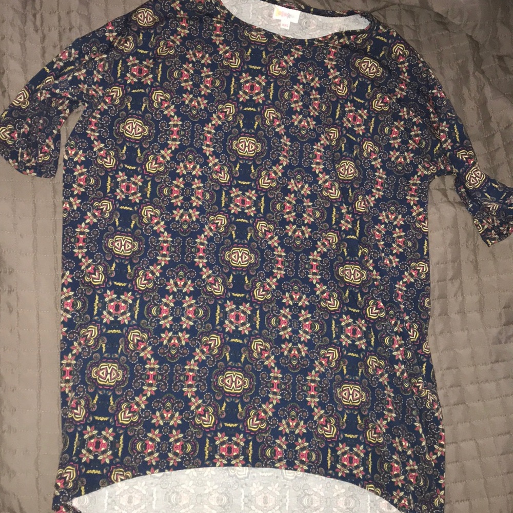 ❤️LulaRoe Irma (I think) Top. Size XXS. Worn once.